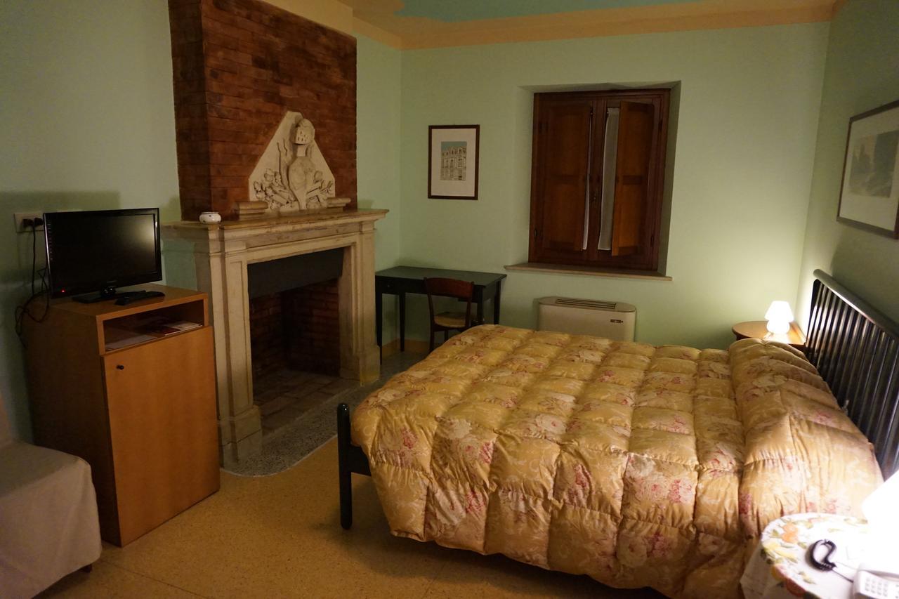 Locanda Da Ciacci Petriano Buitenkant foto